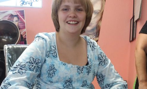 Tangles 2901 Oklahoma Ave, Trenton Missouri 64683