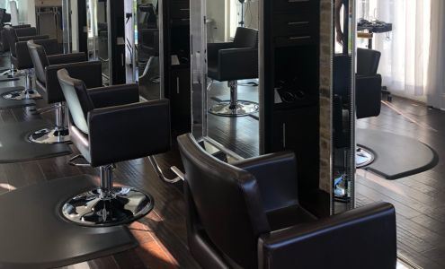 Luxe a boutique salon