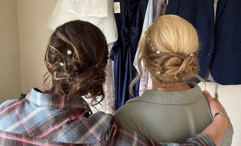 Con Amore 512 Oak Ave suite a, Menomonie Wisconsin 54751