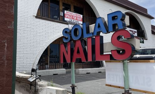 Solar Nails Green River