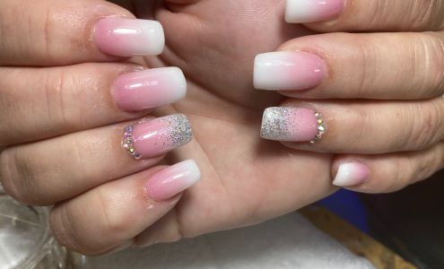 #1 NAILS & SPA