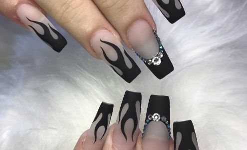 4 Seasons Nails & Spa