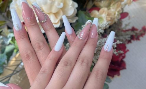 Sky Nail Salon