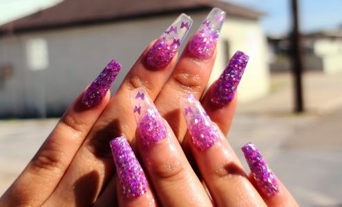 L A Nails 100 N Las Pitas St, Falfurrias Texas 78355