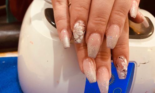 Envy Nail & Spa 60 Main St, Plymouth New Hampshire 03264