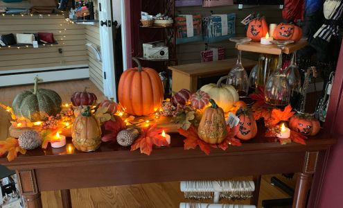 D L's Beauty Shop 10 Petersburg Rd # 5, Neffsville Pennsylvania 17601