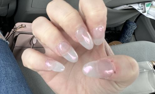 Diamond Nails 136 Washington Towne Blvd, Edinboro Pennsylvania 16412