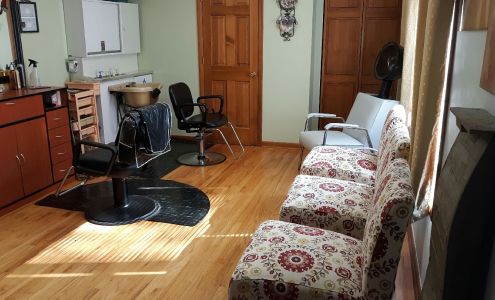 Debbie's Styling Corner Kirkville