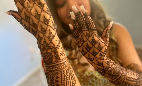 Roselay Beauty Salon (Barbershop & Threading Salon)