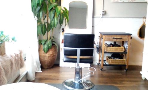 The Cutting Room Hair Studio 113 Park Ave, Mechanicville New York 12118