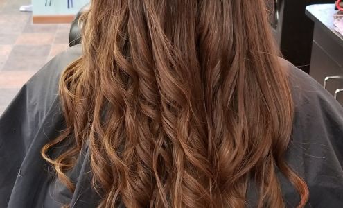 Mane Place 23 W 5th Ave, Sumner Nebraska 68878