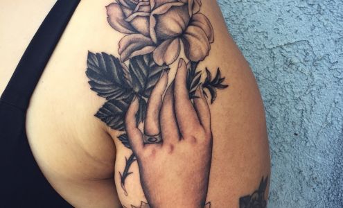 Mid Town Tattoo Shop