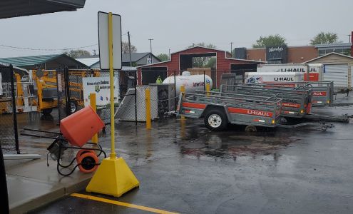 U-Haul Neighborhood Dealer