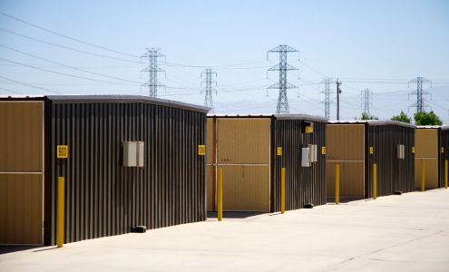 Derrel's Mini Storage