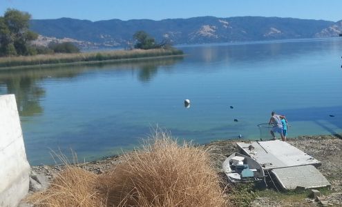 Lakeshore Boat & Dry Storage