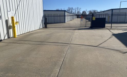 Spare Garage Self Storage