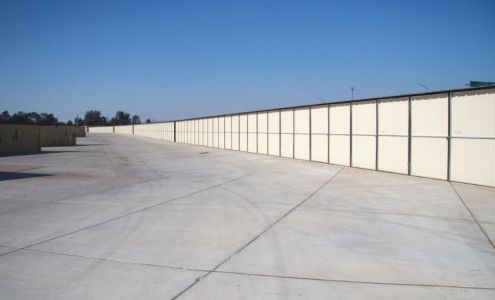 Derrel's Mini Storage