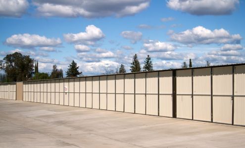 Derrel's Mini Storage