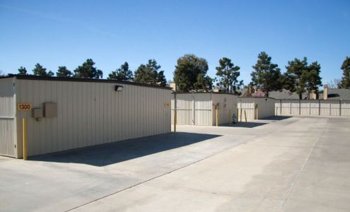 Derrel's Mini Storage