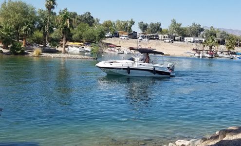 Island Storage & Marine