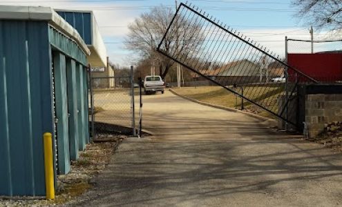 Crossover Mini Storage