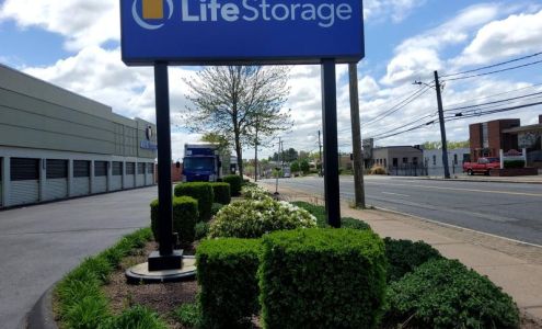 Life Storage - West Hartford