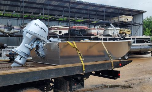 G and G Marina Roach