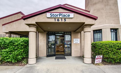 StorPlace Self Storage