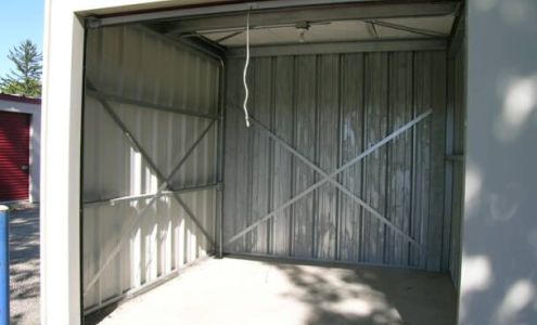 Tj's Jumbo Storage Genoa