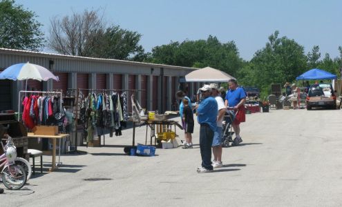 Home Town Storage Genoa