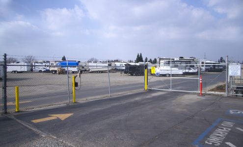 Derrel's Mini Storage