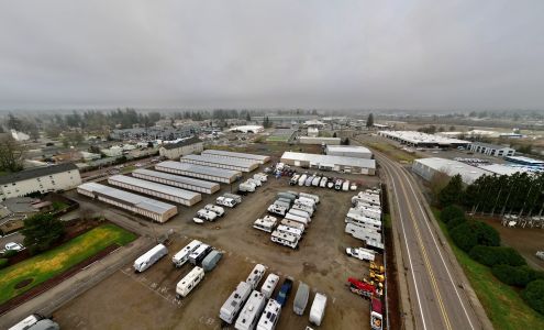 Claxter Road Storage