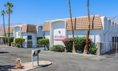 StorWise Self Storage - Palm Springs North