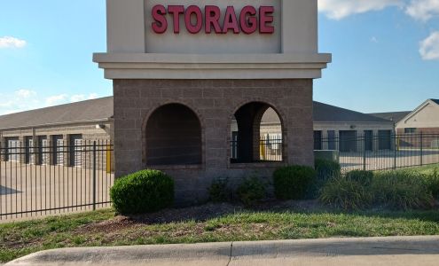 Promenade Self Storage