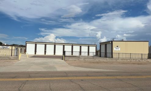 Lock 'n' Roll Storage Topock