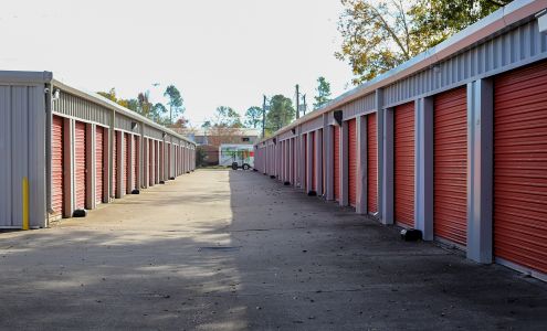 Moss Bluff Self Storage - Neighborhood Mini Storage