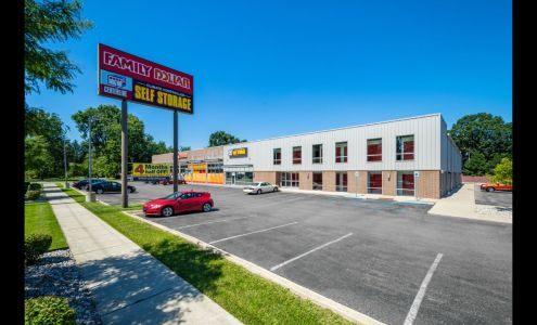 Center Line Self Storage