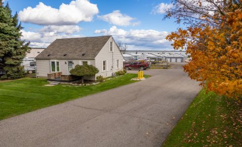 1-800-Self-Storage.com of Wixom