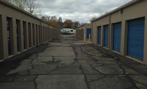 Macomb Self Storage