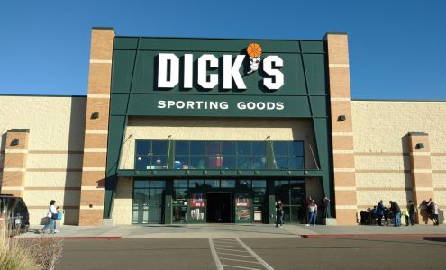 DICK'S Sporting Goods