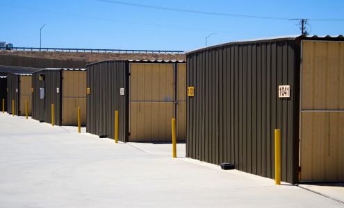 Derrel's Mini Storage