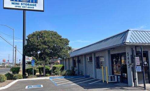Stockton Boulevard Mini Storage
