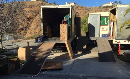 Matthew's Moving & Storage Chatsworth