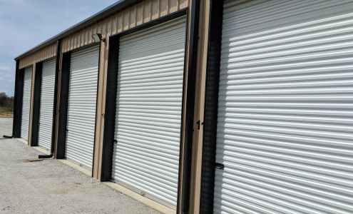 Lake and Trail Storage Appling