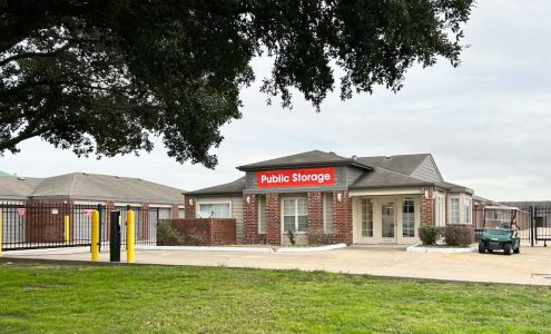 Public Storage
