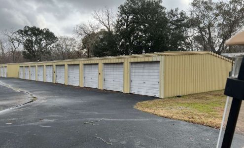 Brazos E-Z Self Storage Lake Jackson