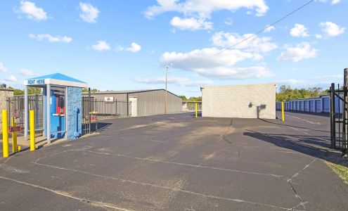 Storage Sense - W. Waverly - Self Service