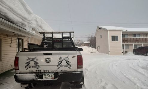 Two Pistols Pilot Escort