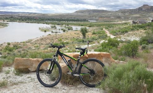 Island Side Storage Green River