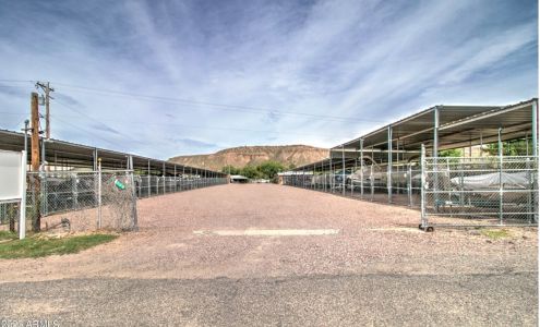 J & M Boat Storage Roosevelt